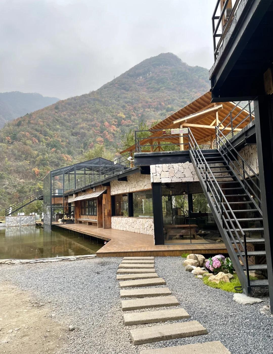 西安周边｜进山计划，山野治愈系的温暖小屋西安冬日进山必冲！1h直达秦岭的进山计