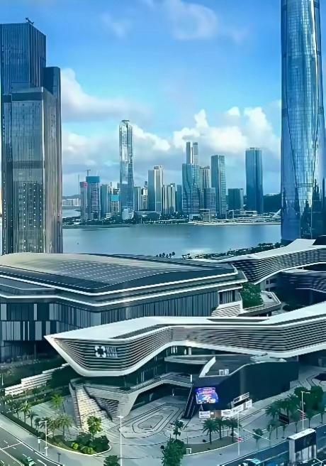 珠海这城建为什么这么厉害，堪比上海，深圳了，一个普通的三线地级市，不到200万人
