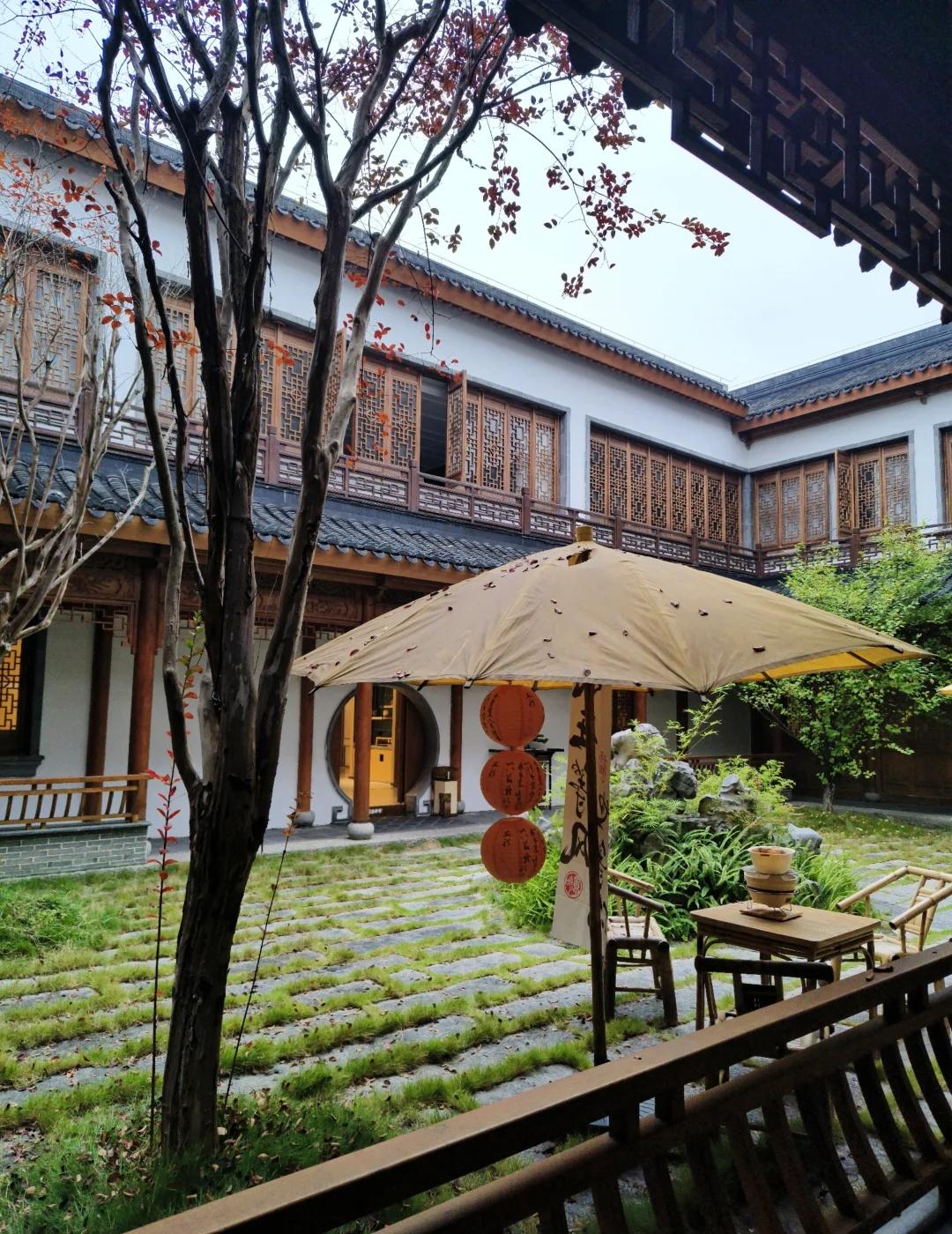 西安自驾（三）铜仁昨天下午离开张家界一开始没走高速而是在湘西的盘山公路上开