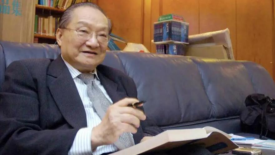 23年的相濡以沫败给23岁的小三, 儿子自杀后, 她让小三终生不育