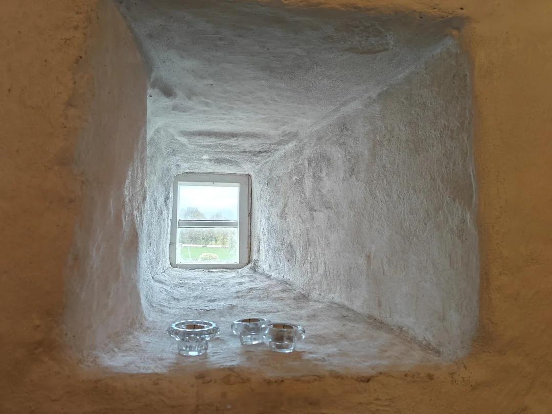 教堂墙的厚度​​​