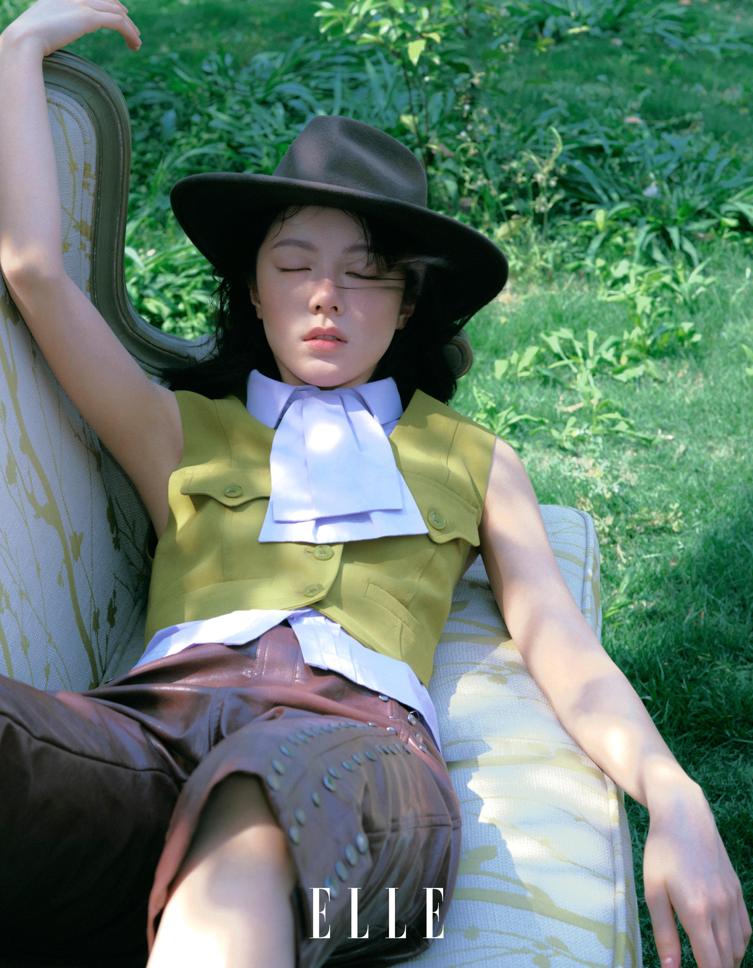 赵今麦ELLE6月刊封面赵今麦绿野仙踪ELLE大片麦田漫过日光，赵今麦ELLE六