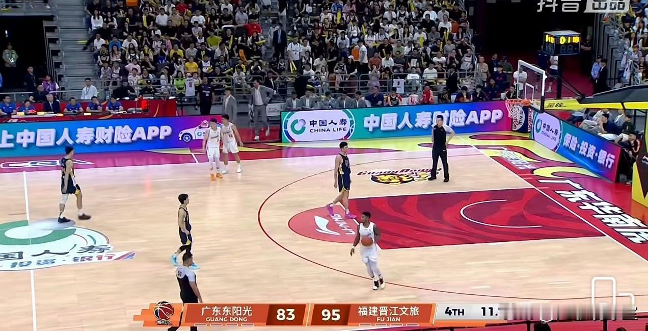 不要责怪杜锋，广东主场输福建未必是坏事，可能是为了季后赛布局。1、主动让出第四