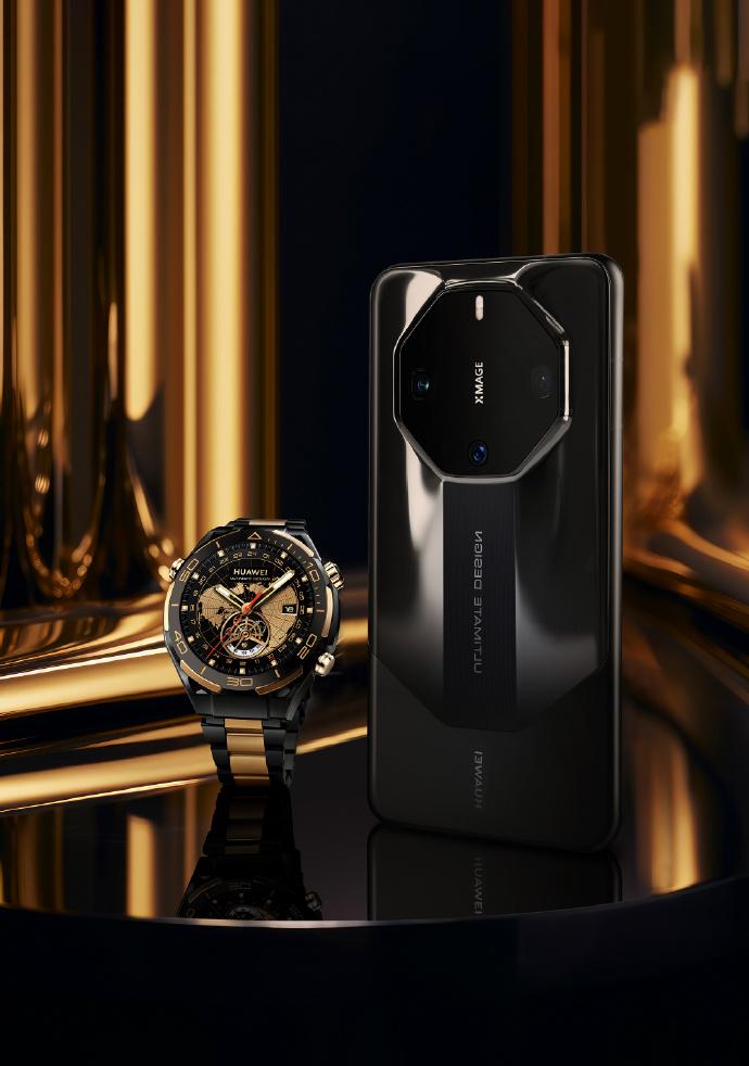 你们有刷到华为官微发布的海报吗？这款即将在11月15日开启预售的腕表，真的令人眼