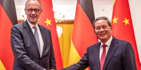 现场签约，中德稳了大家最近肯定都听说了，德国总理默茨访华，这次访问是真的圆满