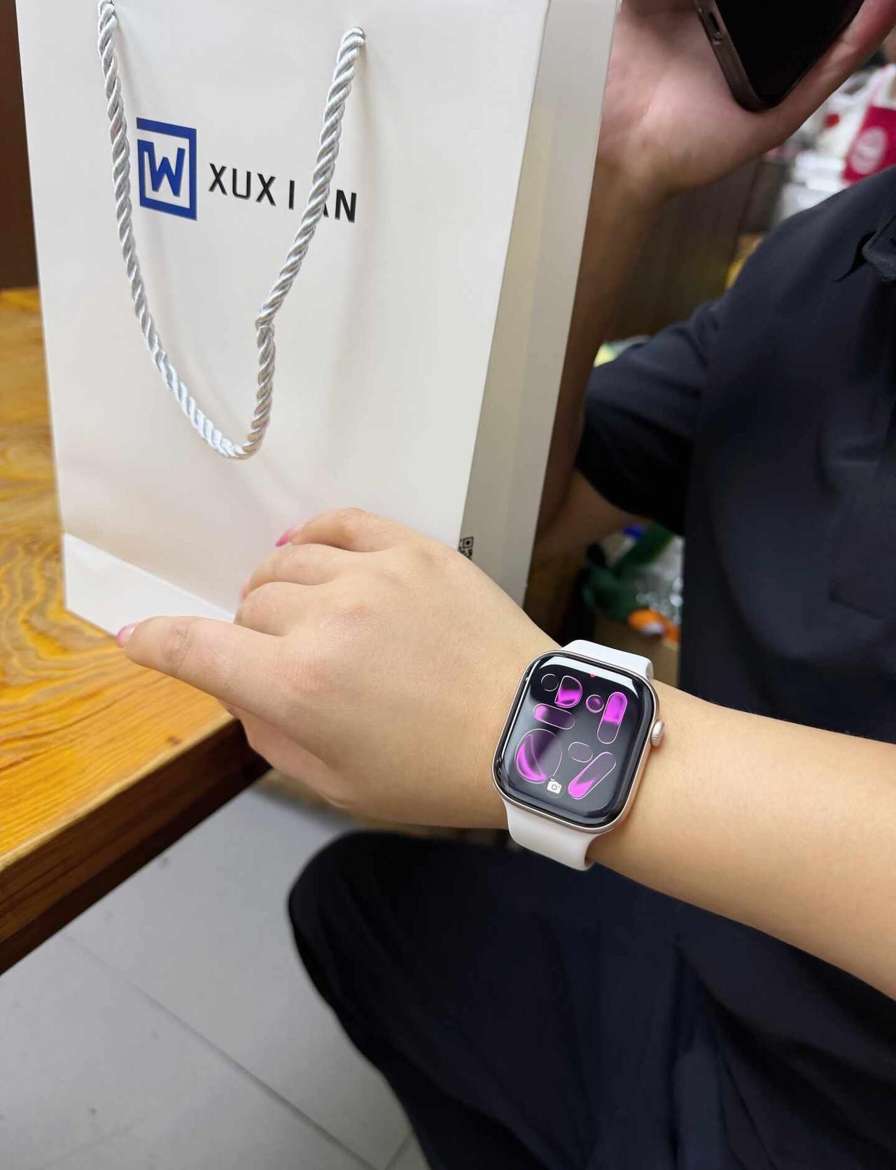 没忍住，还是买了这个智能表⌚️智能手表苹果S11iwatch表带分享有没