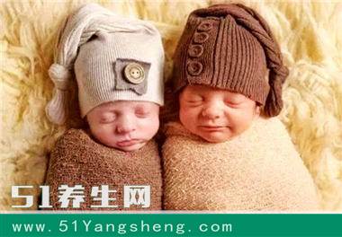 两个孩子相差几岁最合适? 这样的年龄差让宝妈偷着乐