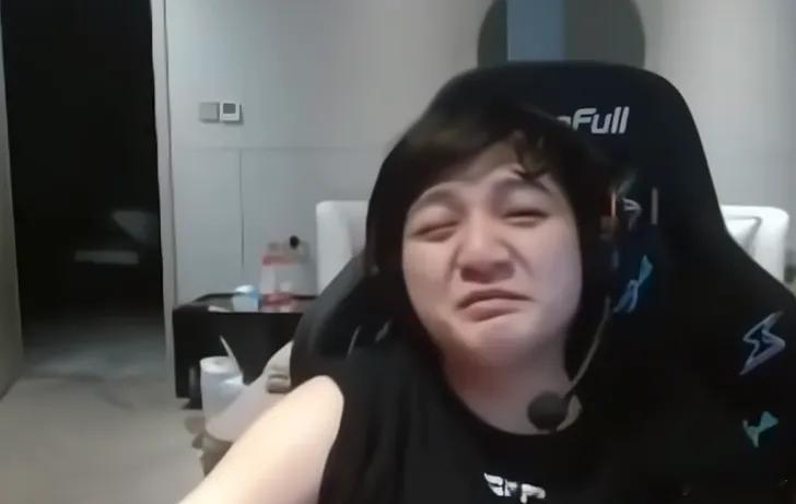 霸气聊皮鞋被喷，说皮鞋游戏理解是在线的，唯一问题是态度！dota2不朽杯dota