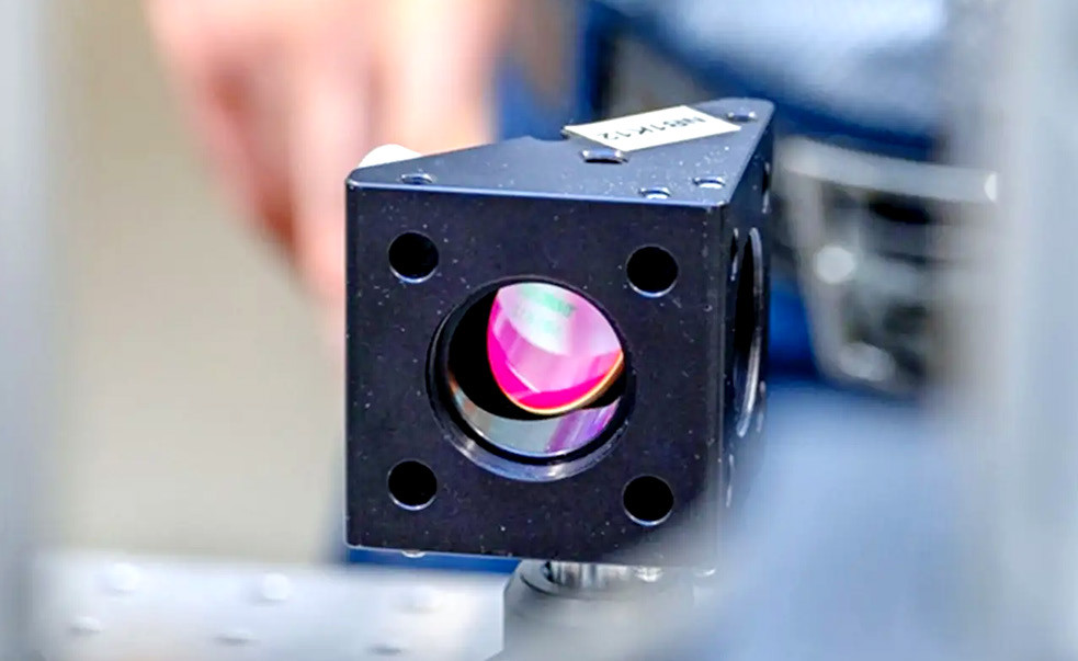 研究发现材料在超声速冲击下意外行为或将重塑装甲和航天技术