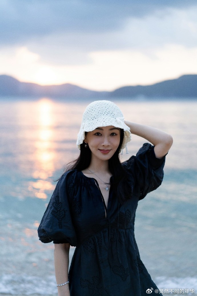 杨紫这套图让我忍俊不禁，粉丝们真的觉得好看吗？