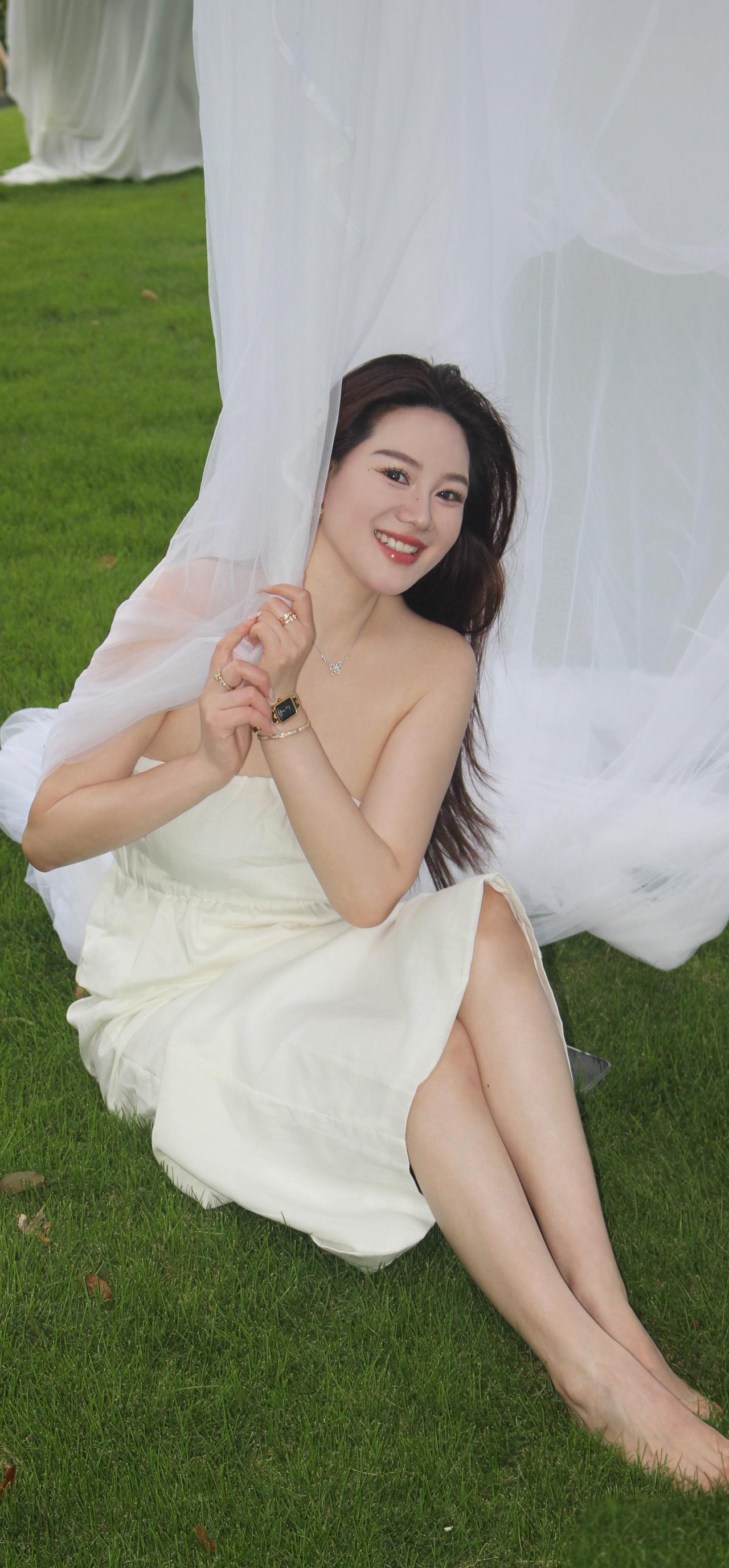 年少不知道姐姐的好啊[捂脸哭]，御姐写真自律健身