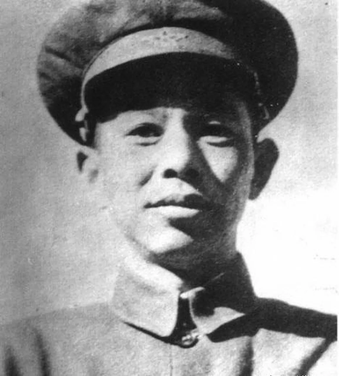1949年9月，青海湟中县解放，在祝捷的群众大会上，新任县委书记尚志田做完演说后
