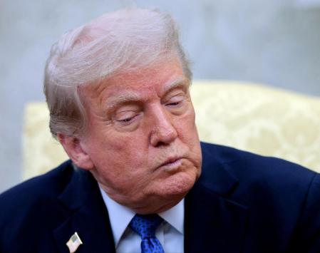 据英国《金融时报》报道，目前沙特、阿联酋、科威特和卡塔尔正在讨论终止与美国的合同