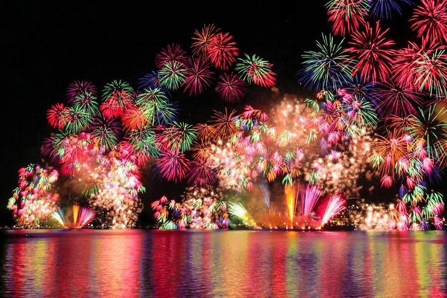 周五早安！今天是8月28日，发财日。祝你不发脾气只发财，顺风顺水顺财神，暴美暴富