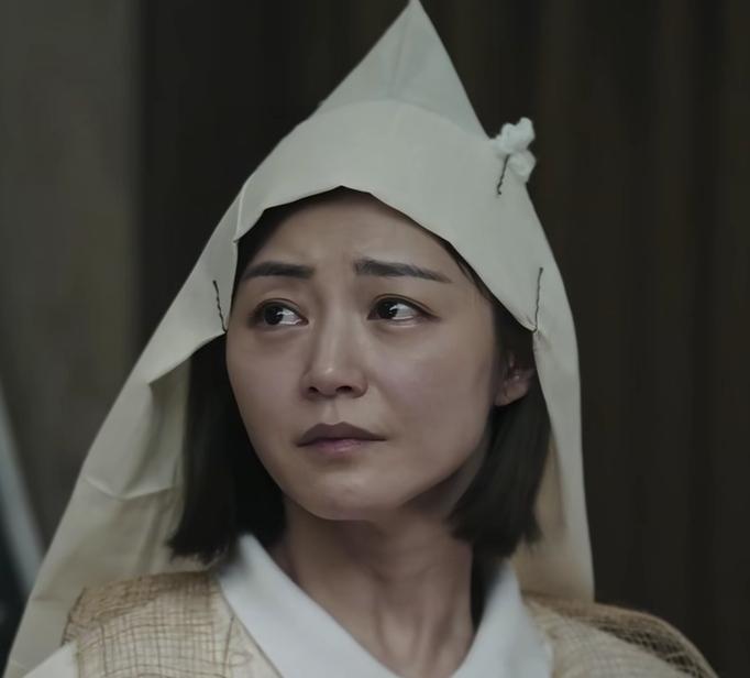 卫诗雅拍《破·地狱》遭老罪了。老规矩不让女人碰这行，师傅们藏着掖着不肯教全活，她