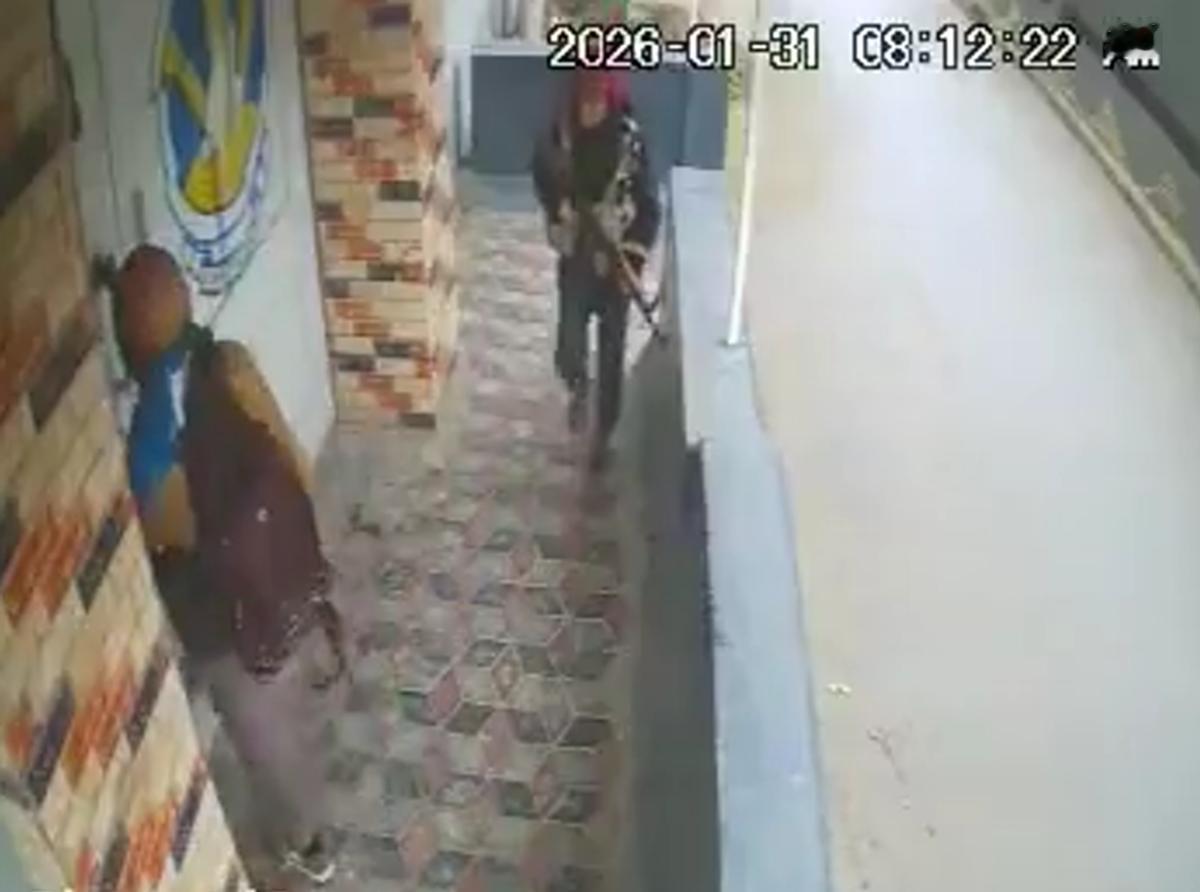 巴基斯坦爆发猛烈激战！1月31日凌晨，巴基斯坦境内突然发生了大范围的猛烈激战，大