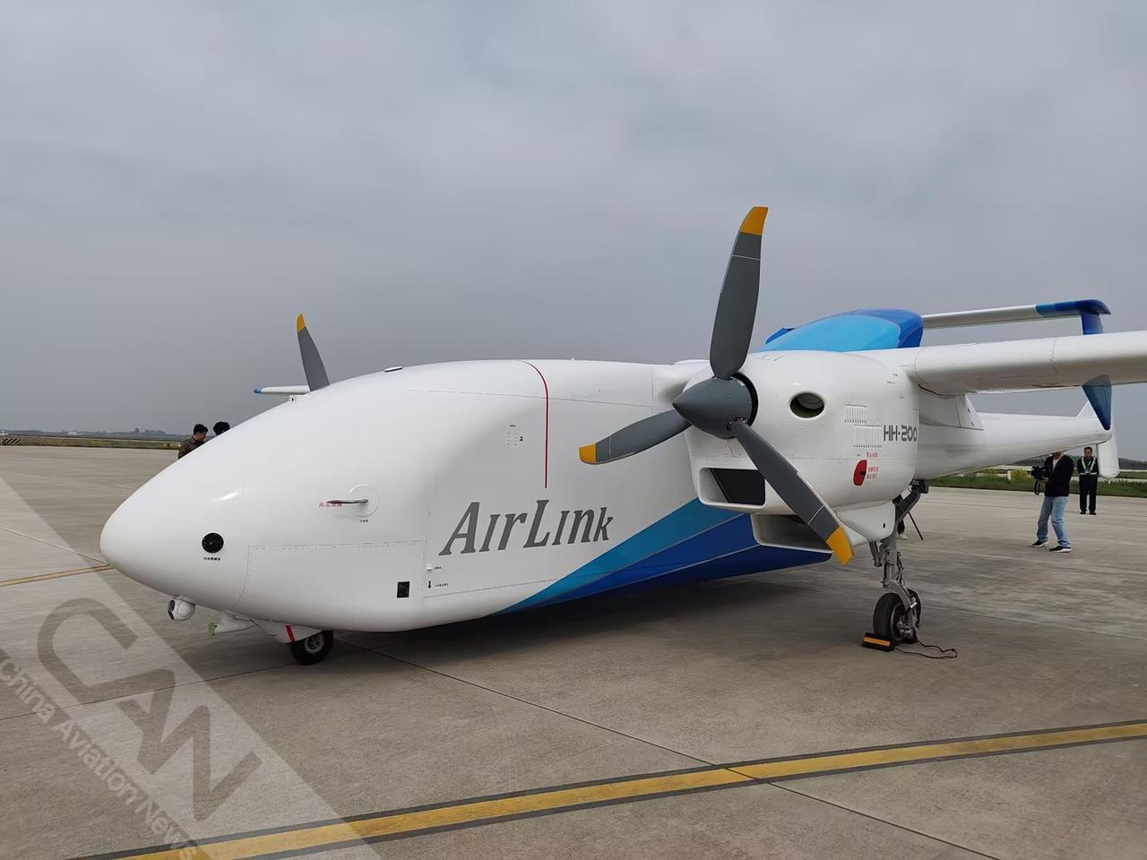 4月15日，HH-200航空商用无人运输系统首飞活动在陕西举办。HH-200采用