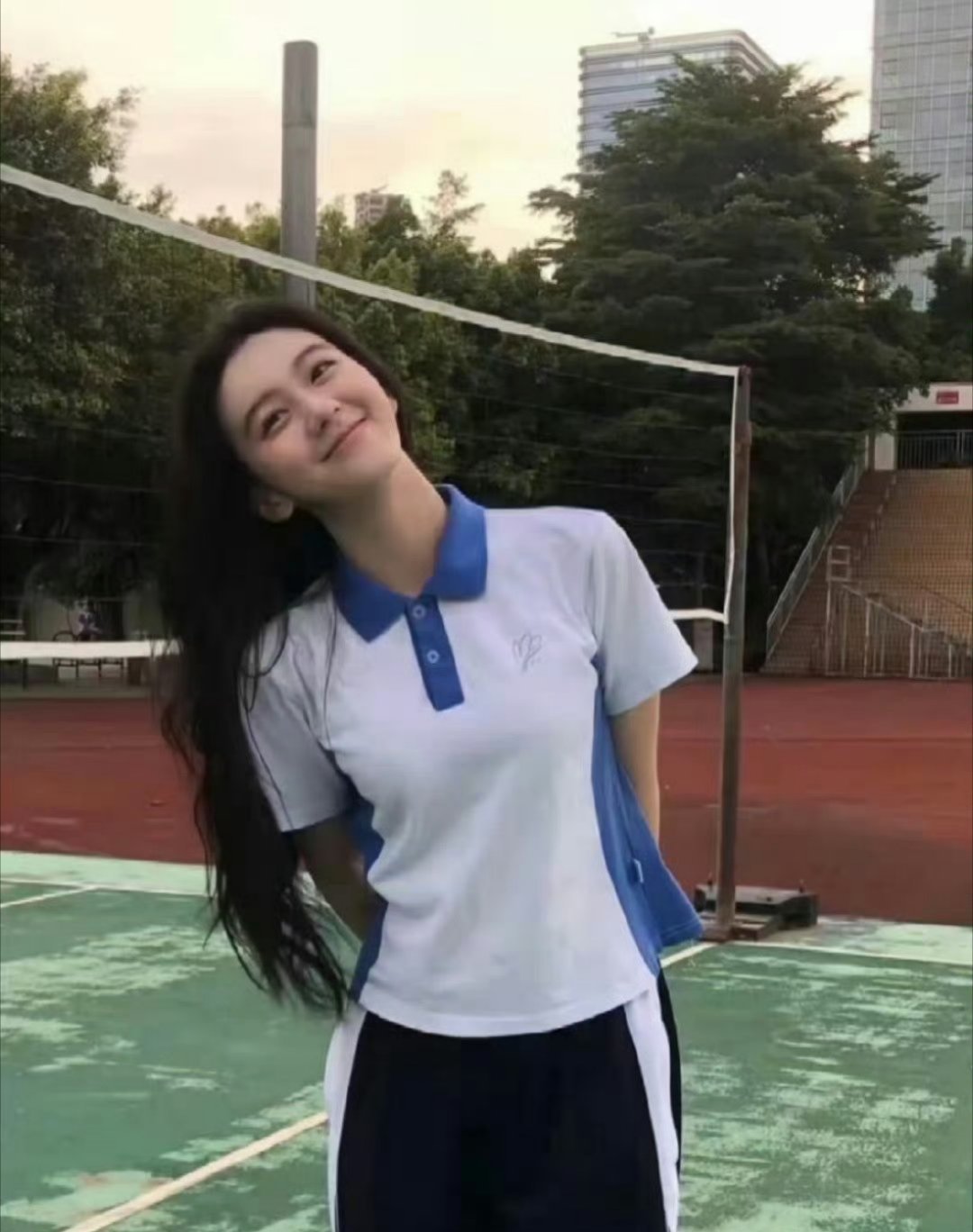 包上恩学生时期美得我一激灵，马尾配校服是多少人心中的白月光啊​​​