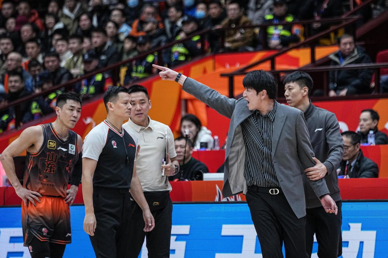 山东队在新赛季真的能够成功打进全联盟的前四强吗？相信这也成为所有球迷都想揭秘的一