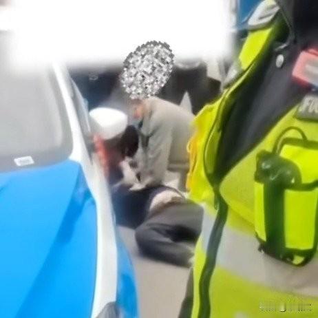 两块钱没了一条命!四川的哥和乘客起争执后离世,这事儿看得人心里堵四川资阳安