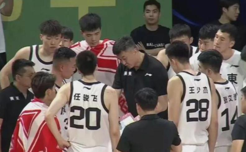 辽宁球迷吃醋了+羡慕：广东队全运会球员，16名球员来自于11个省！随着广东队全
