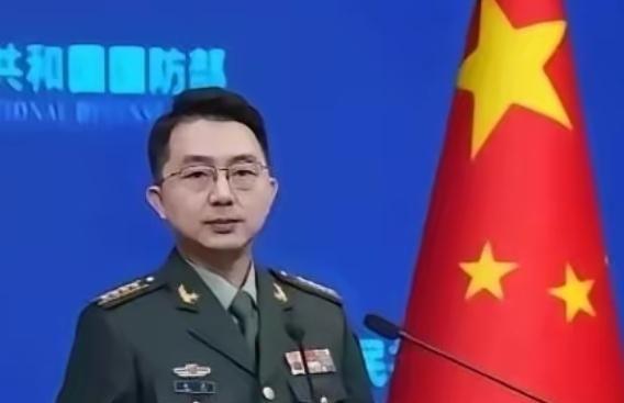 荷兰人大概到现在都没搞明白：自己万里迢迢跑来南海“刷存在感”，结果连对手的影子都