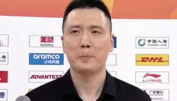 真正的大赛才能检验主教练的能力，估计卢伟要火了，临场应变能力显然碾压了王博。只