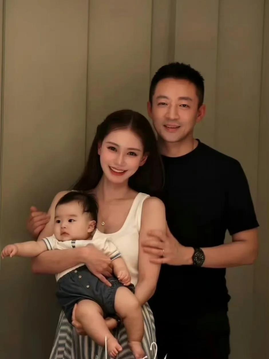 妻贤夫祸少吧！因为目前马小梅状态稳定，之前因为离婚的问题汪很不稳定。我倒不是说s