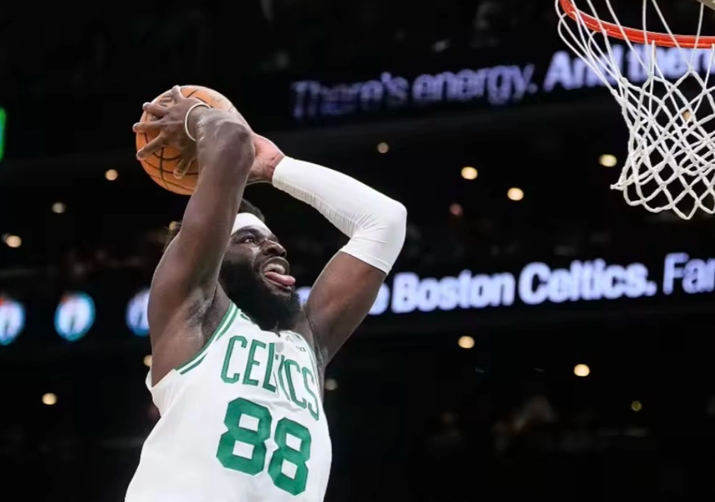 NBA常规赛，凯尔特人以115-101战胜猛龙。赛后，马祖拉接受了采访。他评