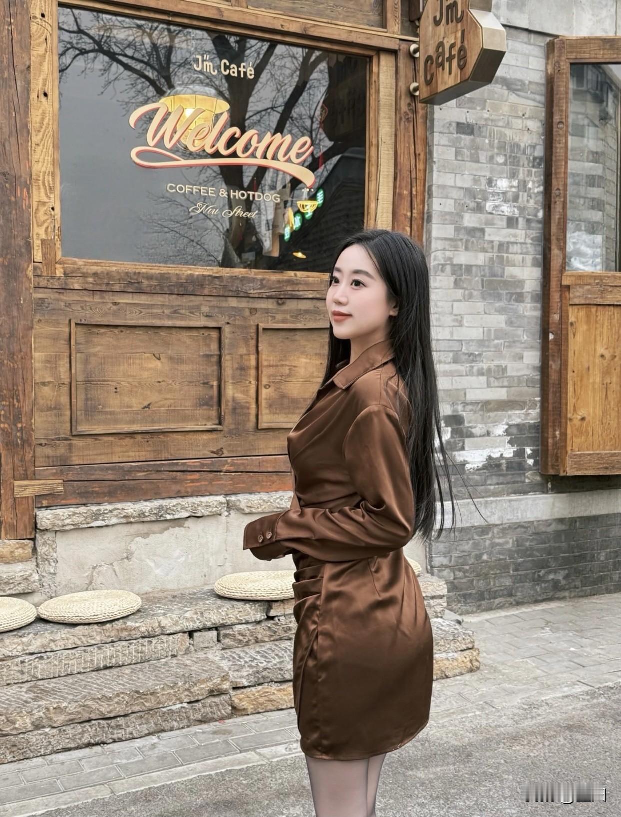 一个女人的外貌重要吗好的外貌需搭配好的品德才有价值。