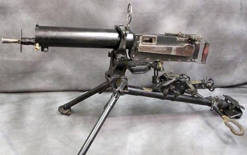 抗美援朝，为何我们保留了九二式重机枪，放弃了水冷的马克沁？很多人觉得这事蹊