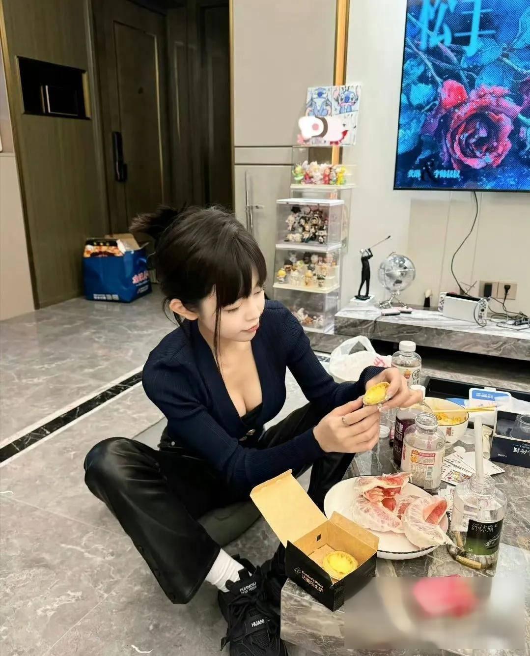 我想问一句，如果多年以后，司晓迪做了原配后，人老珠黄的时候，她老公假如出轨了，姐