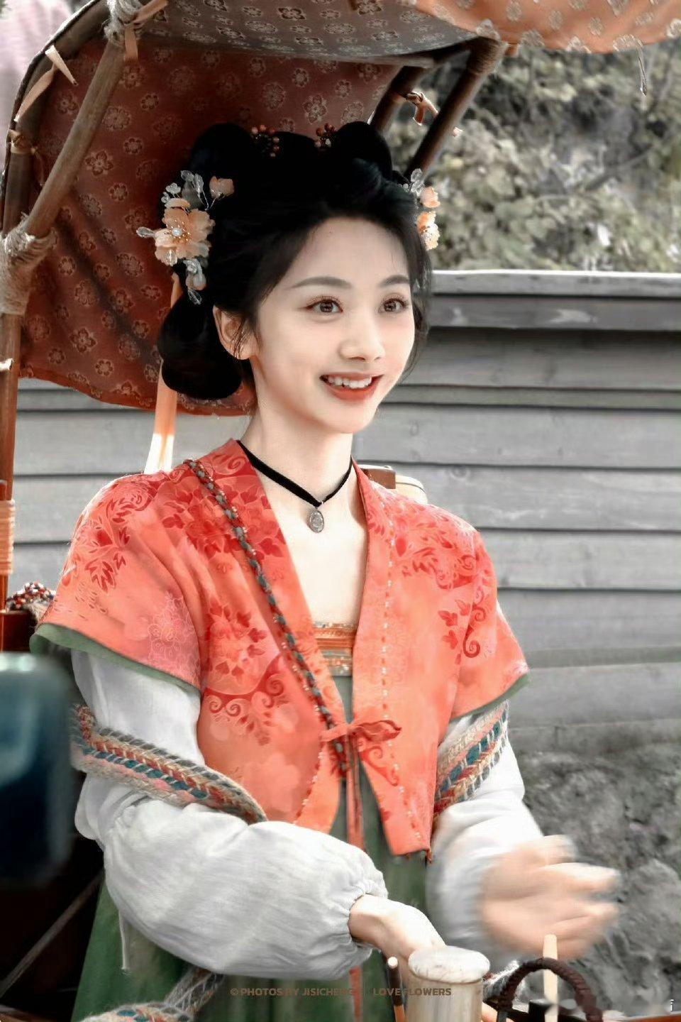 这朵00花藏不住了演技在线，角色塑造到位，王影璐这波操作稳了！这么努力的00后