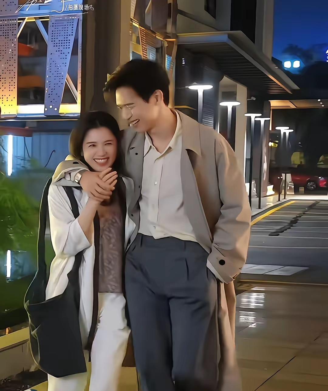 娱乐圈水真深李现和张婧仪挺配的