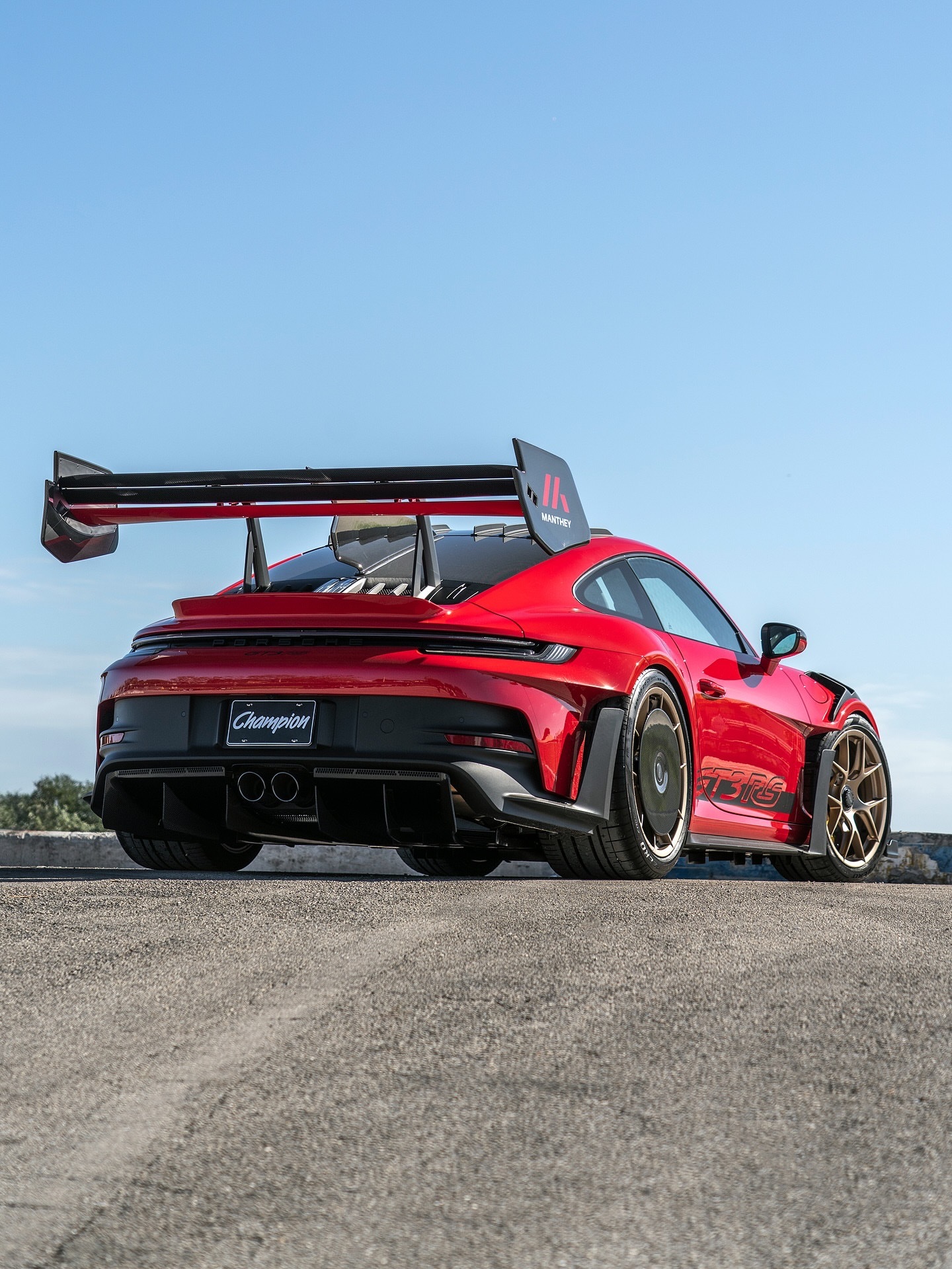 这个“翼式星期四”能没有保时捷GT跑车吗？❤️最近在这辆GuardsRed