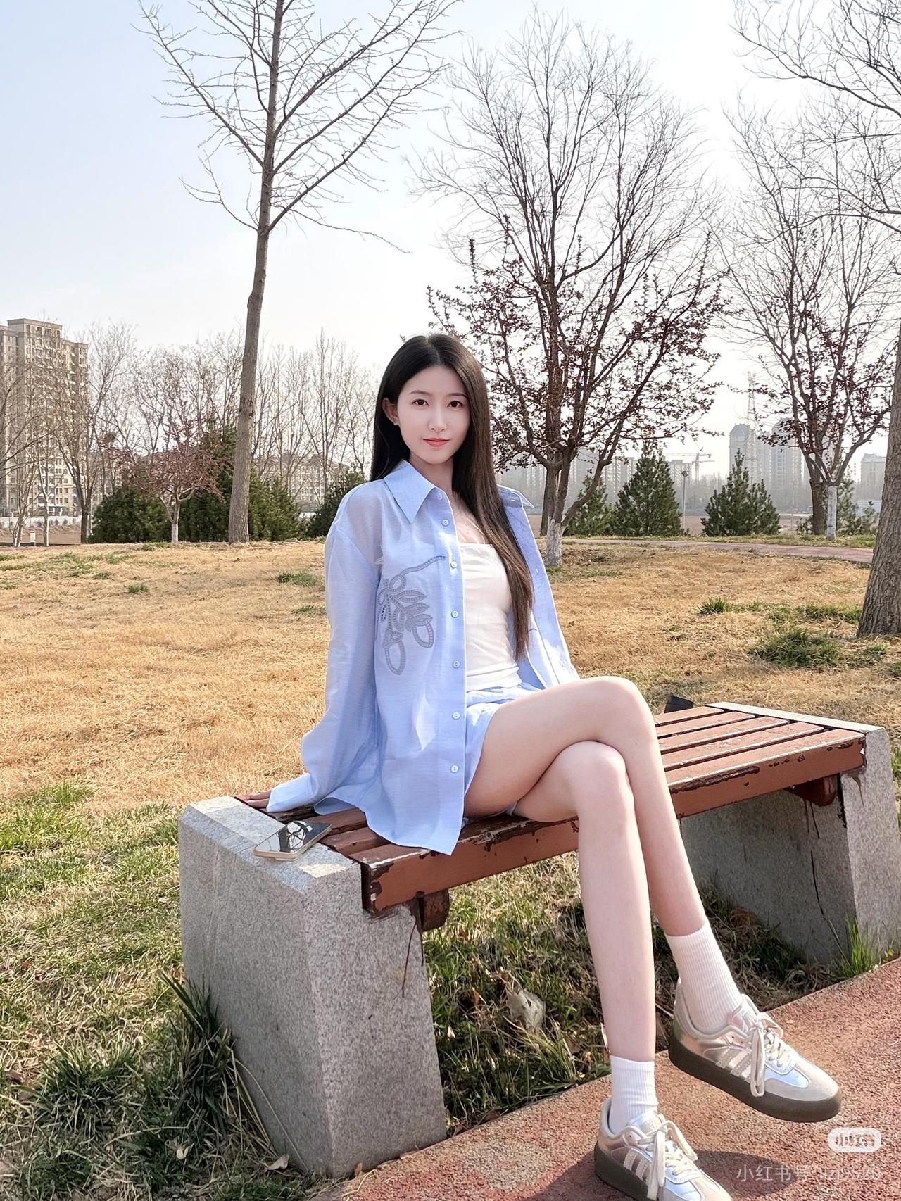 春日野餐，阳光正好，微风不燥。