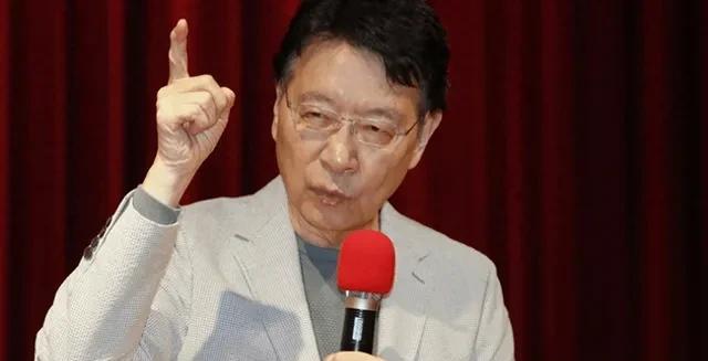亲美分子赵少康终于对美国的真实面目有点认识啦！这是一大进步。他在节目中说:我基本