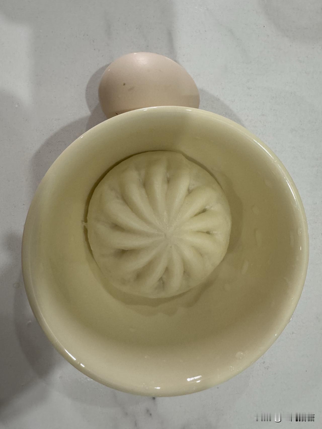 一个月要想减肥5斤,很难吗?上个月正好减了5斤，这个月已经减了3斤了。刚开始的