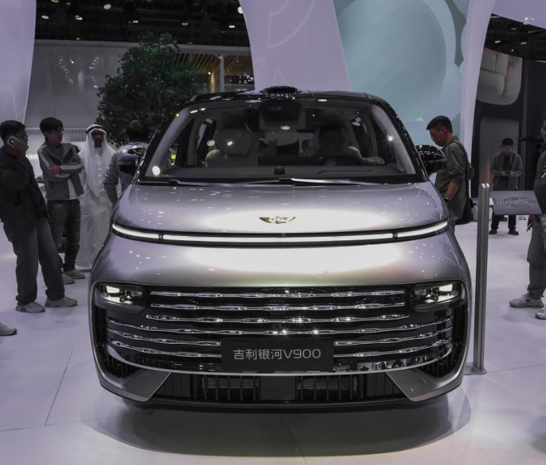 吉利银河V900全面解读：家庭MPV新选择？最近不少朋友在问：想选台适合全家出