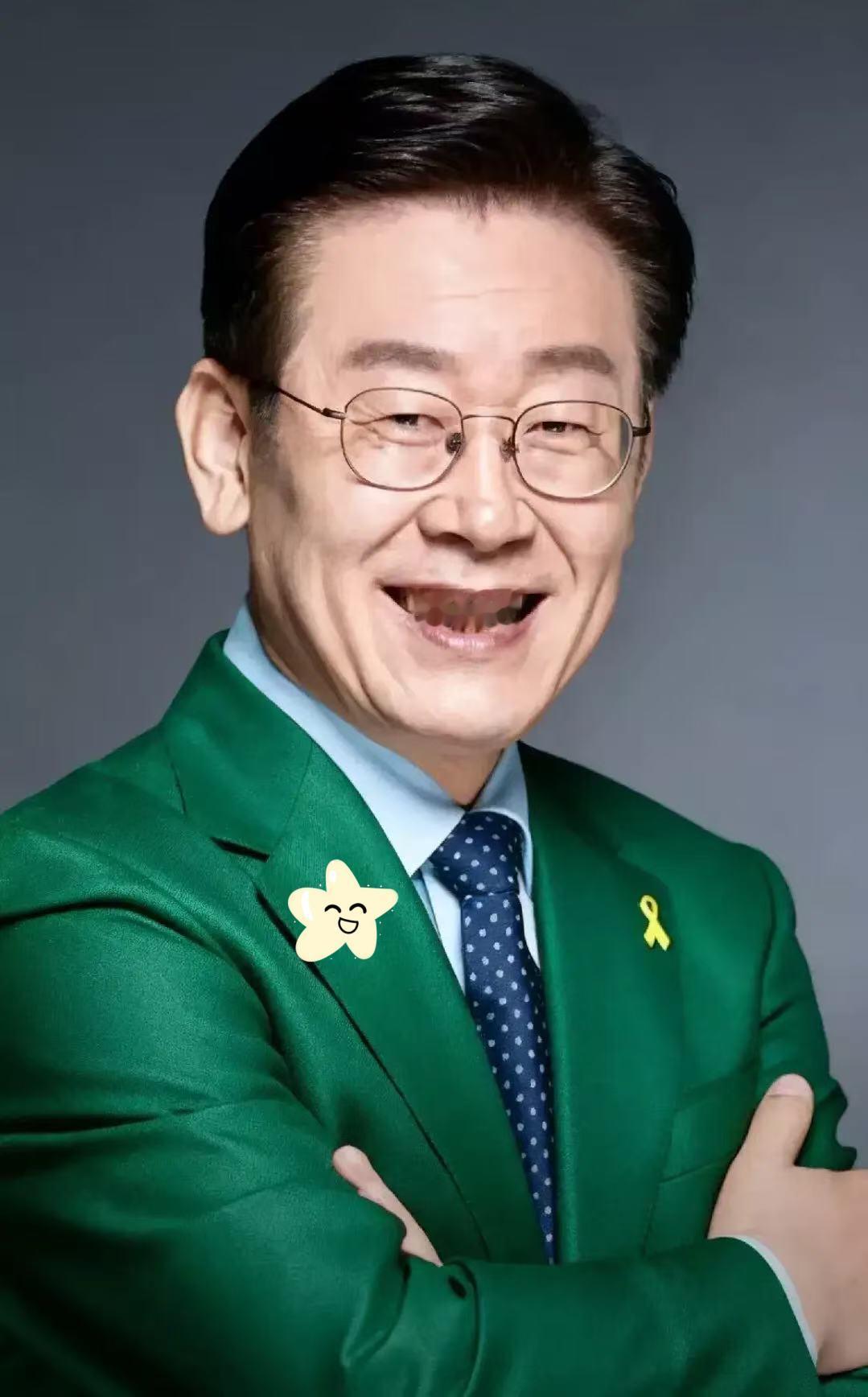 就在刚刚韩国李在明宣布了2025年10月21日，韩国总统李在明在首尔国际航