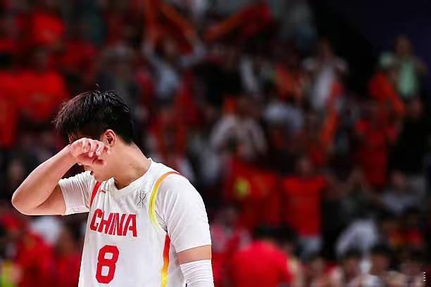 赵睿说白了到现在都没搞清楚自己这个问题的严重性。以他说的这些话，换一个其他领域的