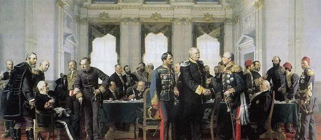 雅尔塔会议的时候，苏联领导人斯大林曾经找到丘吉尔，提了一个疯狂的建议：哥们，我有