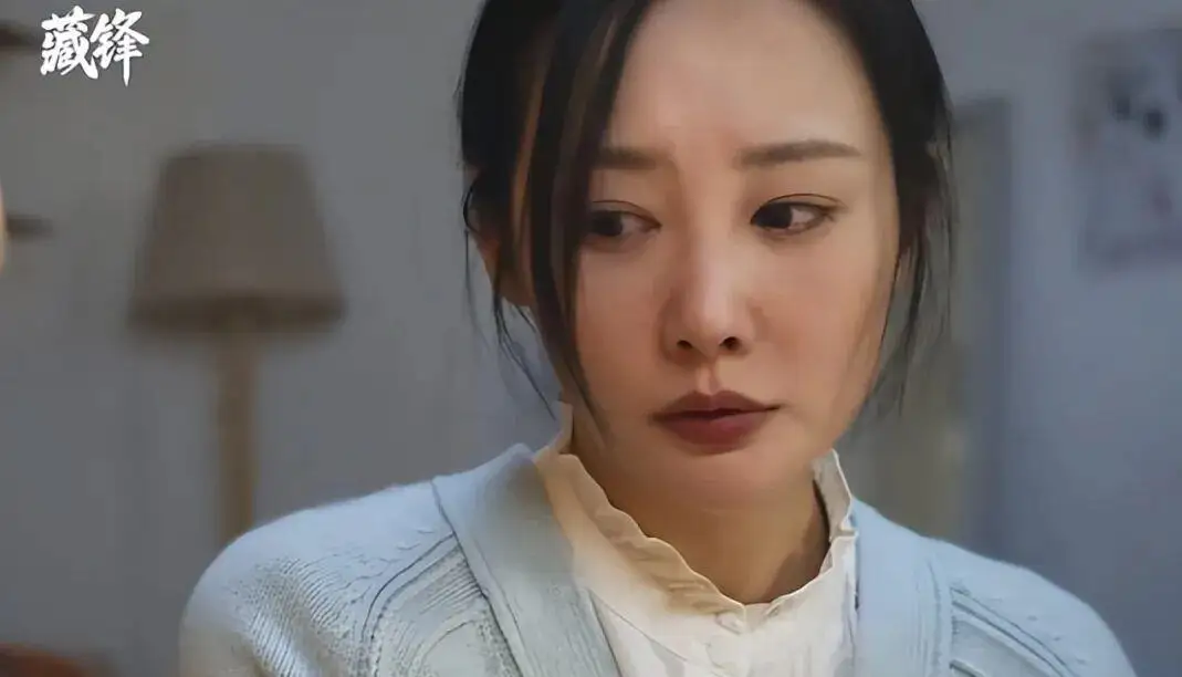 《藏锋》视频网站已经收官，就个人看法，这是一部不合格的公安剧。说看点，没有看点，网上吐槽剧情的，多过