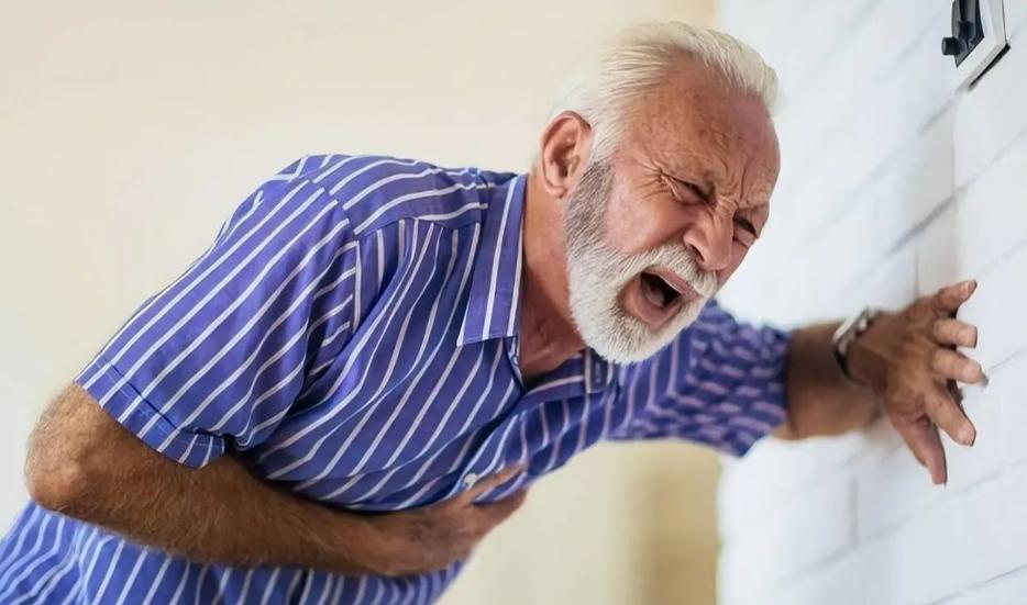 血栓来临，手脚先知？提醒：身体若出现这些异常，或许血栓已来临血栓并不是突然出