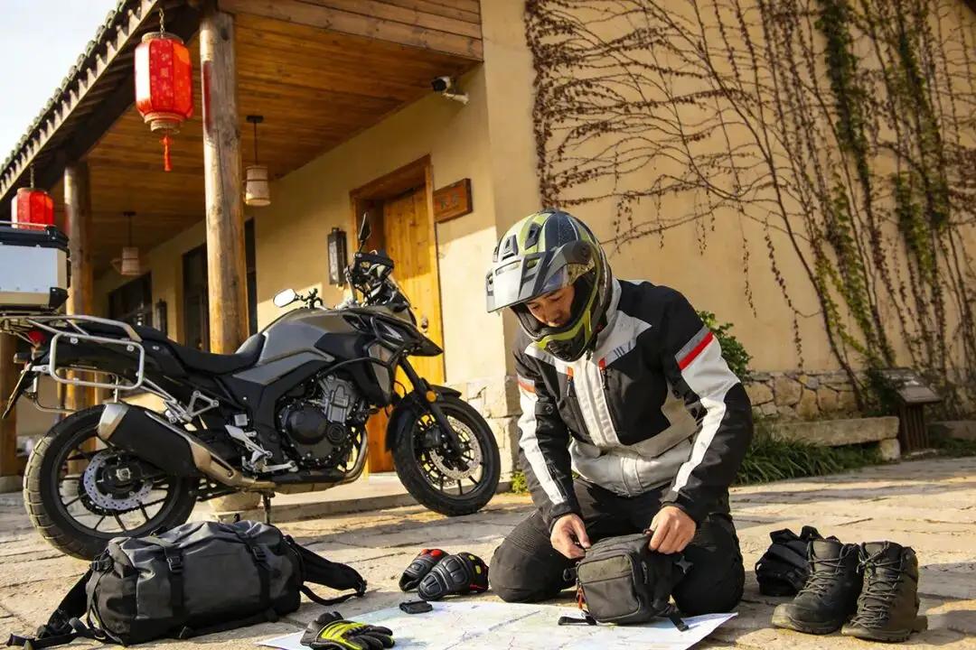 跑1000公里摩旅，到底要花多少钱？以250cc街车、国道为主、普通食宿来算：油