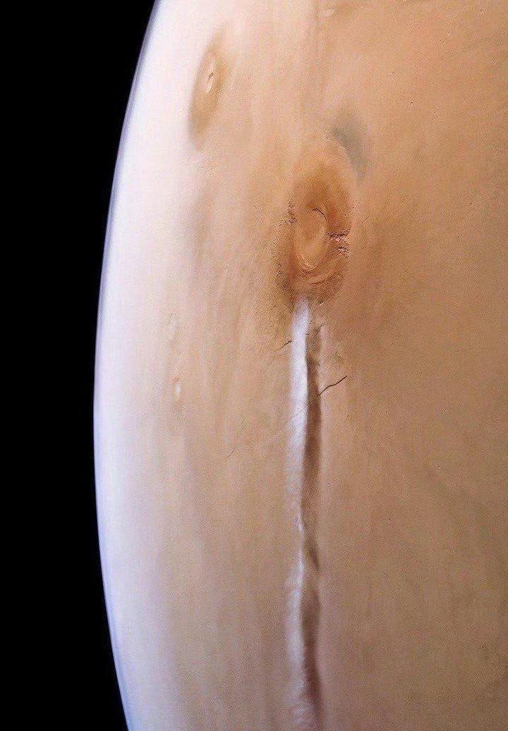 火星上发现一片长达1,500公里的孤独云团。