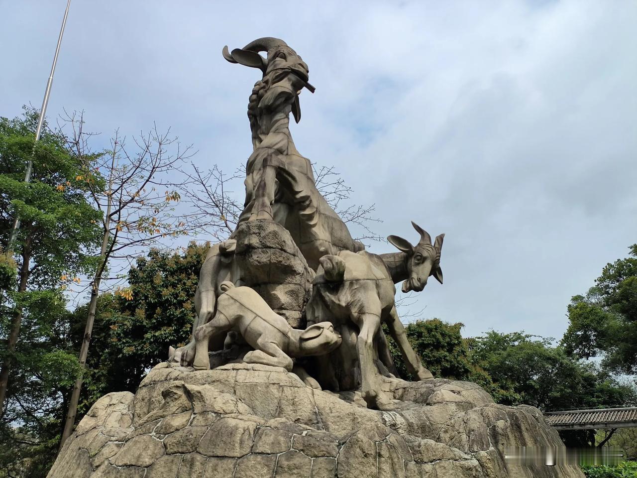 越秀公园五羊雕像之览作者：祥瑞传奇越秀五羊雕像公园雕像之谜到广州一游