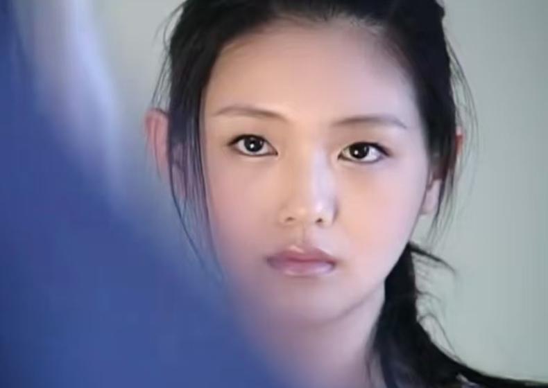 以前很多人都觉得，大S是那种骨子里特别要强的女强人，气场足、性子硬，谁都以为她绝