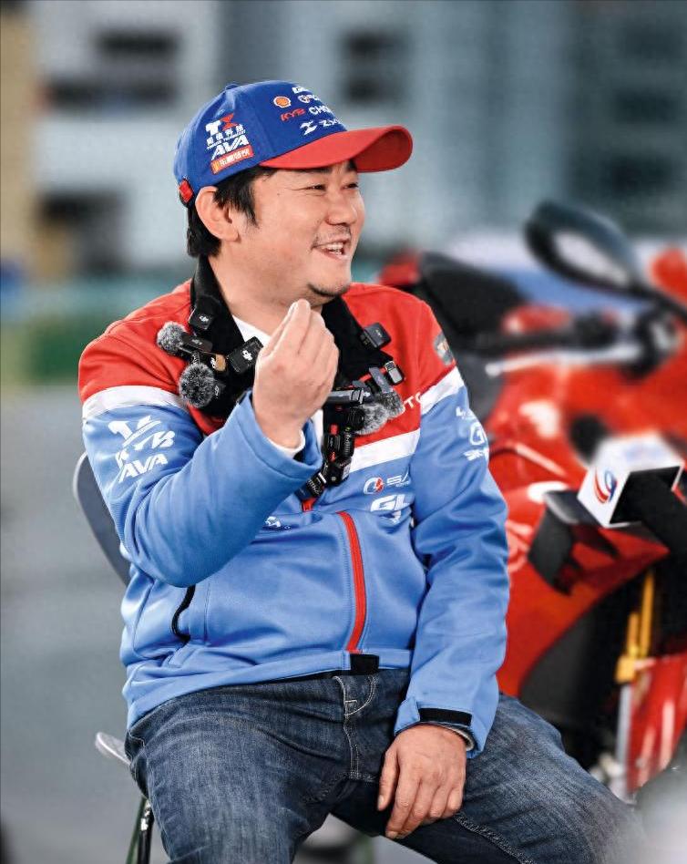 张雪，当年进入阿波罗公司，一开始并没有被重用，当了一名售后维修员，机会说来就来，