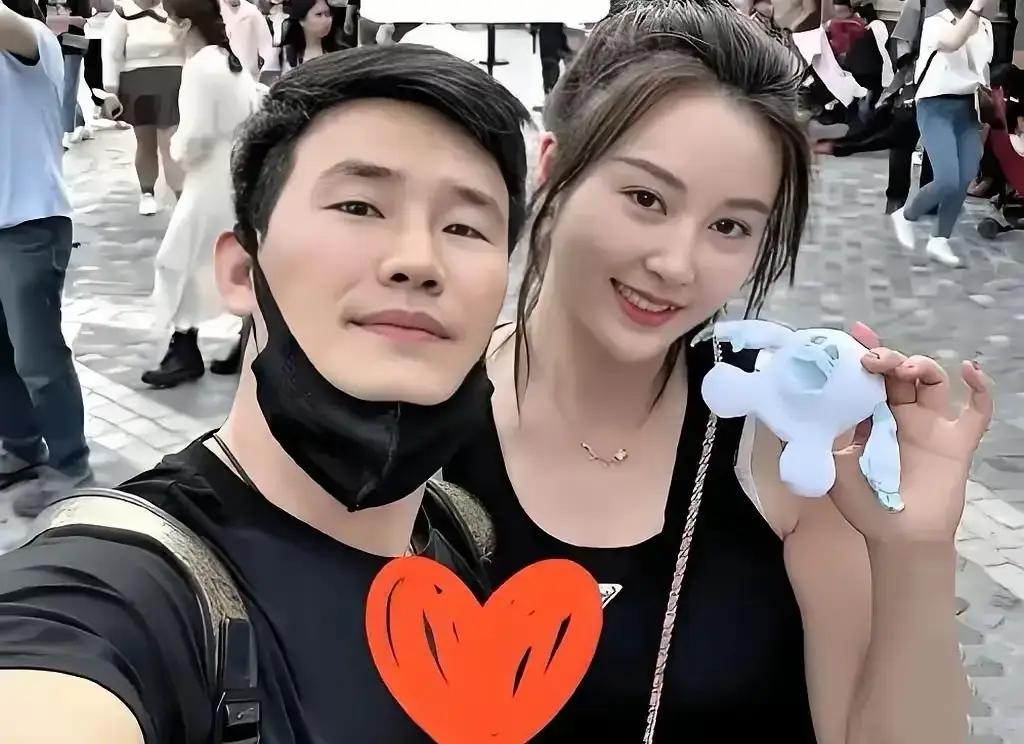 谢孟伟有今天的局面，只怪他自己实在是太“贪”了，明明可以凭借童星身份继续深耕演艺